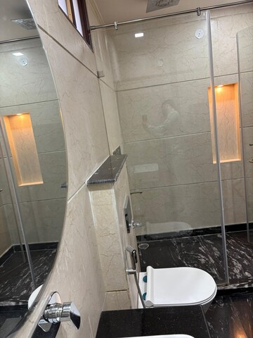 Bathroom in 4 BHK Builder Floor at Rohini Sector 1 – for Rent