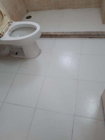 Bathroom in 3.5 BHK Apartment at Orchid Island, Sector 51 – for Rent