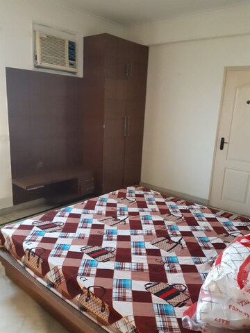 Bedroom in 3.5 BHK Apartment at Orchid Island, Sector 51 – for Rent