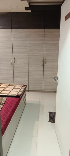 1 BHK + Pooja Room Apartment For Sale in Evershine Millennium Paradise