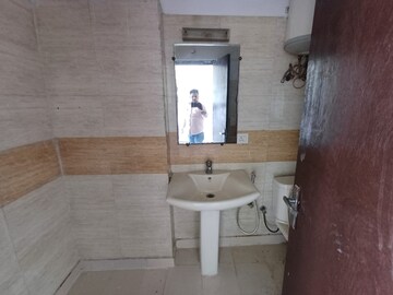 Bathroom in 3 BHK Apartment at Amrapali Platinum, Sector 119 – for Sale