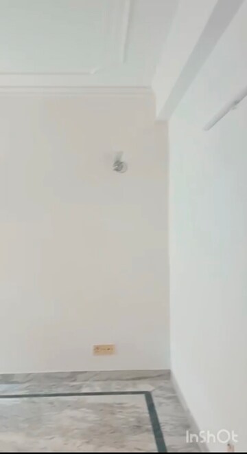 Furnished Amenities in 3 BHK Builder Floor at Saket – for Rent