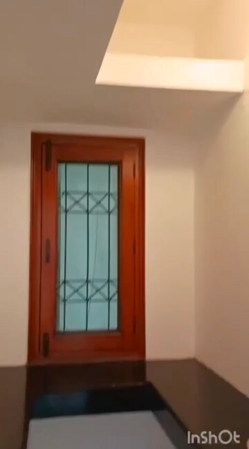 Room in 3 BHK Builder Floor at Saket – for Rent