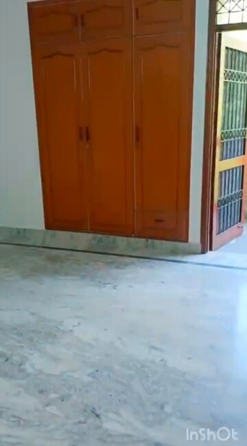Room in 3 BHK Builder Floor at Saket – for Rent