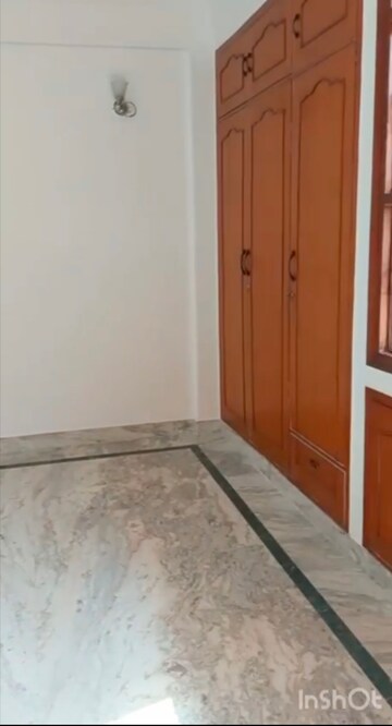 Room in 3 BHK Builder Floor at Saket – for Rent