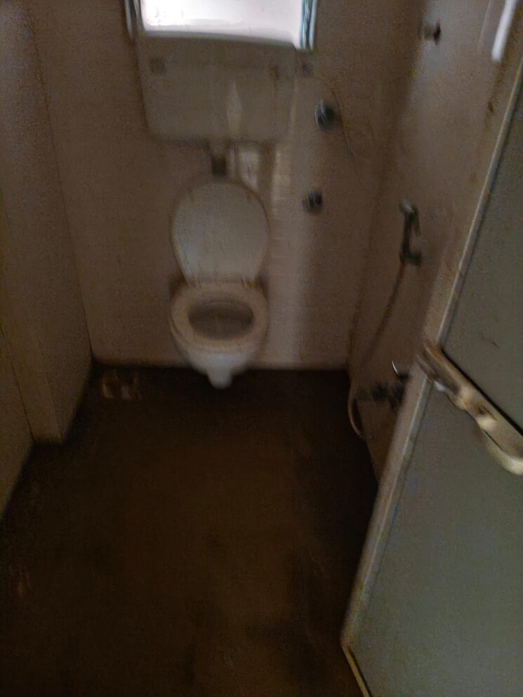 Bathroom, evershine-millennium-paradise 2 Bedroom 860 Sq.Ft. Apartment In Kandivali East Mumbai 9190589