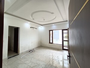 Room in 3 BHK Independent House at BPTP Parklands, Sector 76 – for Sale