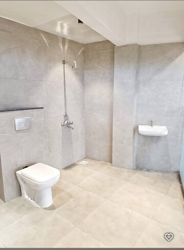 Bathroom in 4 BHK Apartment at Shapoorji Pallonji Siennaa, Kandivali East – for Sale