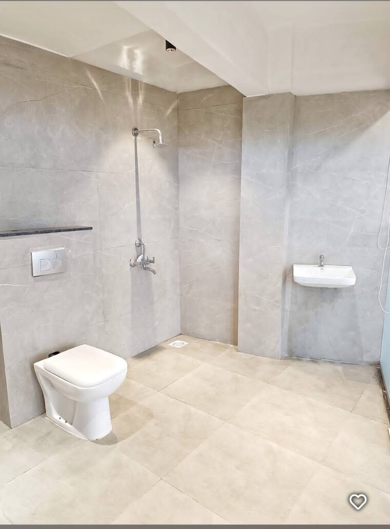 Bathroom, shapoorji-pallonji-siennaa 4 Bedroom 1675 Sq.Ft. Apartment In Kandivali East Mumbai 9190703