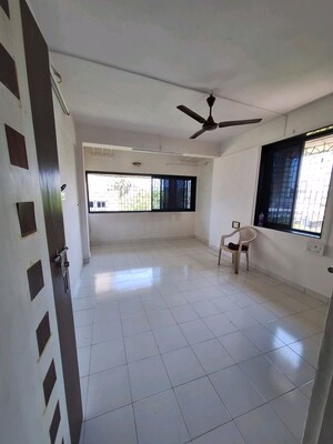 Living Room in 4 BHK Apartment at Shapoorji Pallonji Siennaa, Kandivali East – for Sale