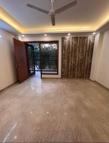 Room in 3 BHK Builder Floor at Freedom Fighters Enclave – for Rent