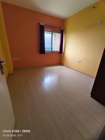 Room in 3 BHK Apartment at Elita Garden Vista, New Town – for Sale