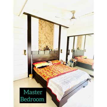 Bedroom in 2.5 BHK Apartment at Greeshma Residency II, Eastern Express Highway – for Rent