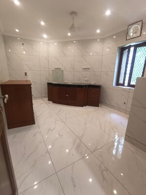 Kitchen in 5 BHK Villa at Sainik Farm – for Sale