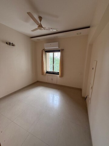 Bedroom in 2.5 BHK Apartment at Kalpataru Tarangan 1, Samata Nagar – for Rent