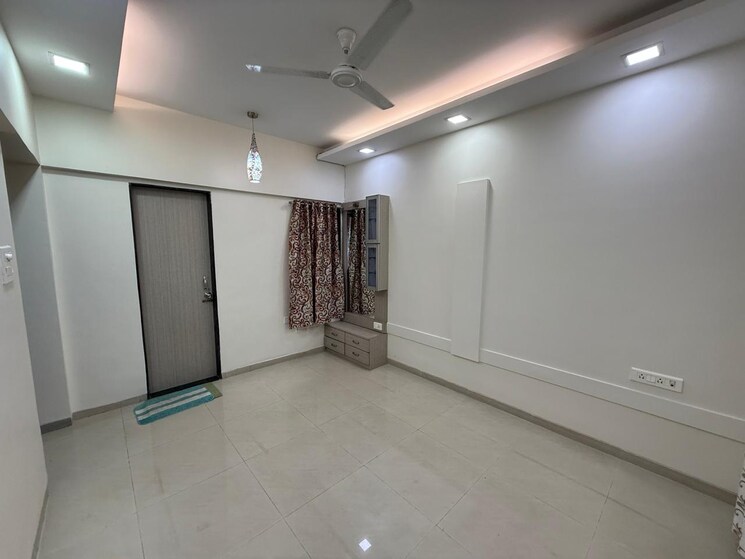 Bedroom, kalpataru-tarangan-1 2.5 Bedroom 1150 Sq.Ft. Apartment In Samata Nagar Thane 9190779