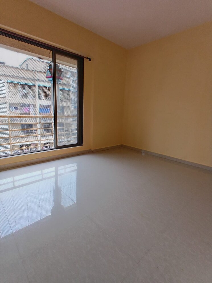 Room, parsik nagar 1 Bedroom 680 Sq.Ft. Apartment In Parsik Nagar Thane 9190715