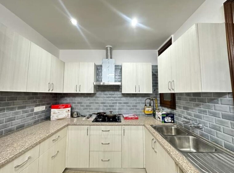 Kitchen, saket 3 Bedroom 1500 Sq.Ft. Builder Floor In Saket Delhi 9190757