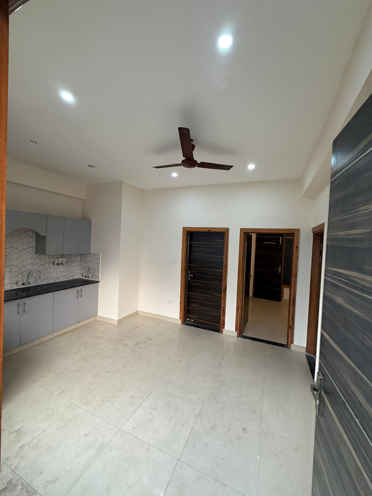 2 BHK Builder Floor For Rent in RWA Apartments Sector 41