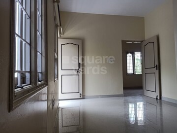 Room in 2 BHK Apartment at Pioneer Park Araya, Sector 61 – for Rent