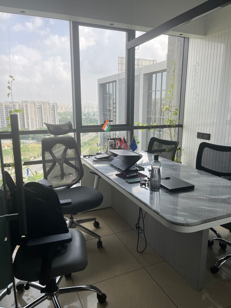 Team Area, goyal-titanium-business-park Commercial Office Space 565 Sq.Ft. In Makarba Ahmedabad 9190823