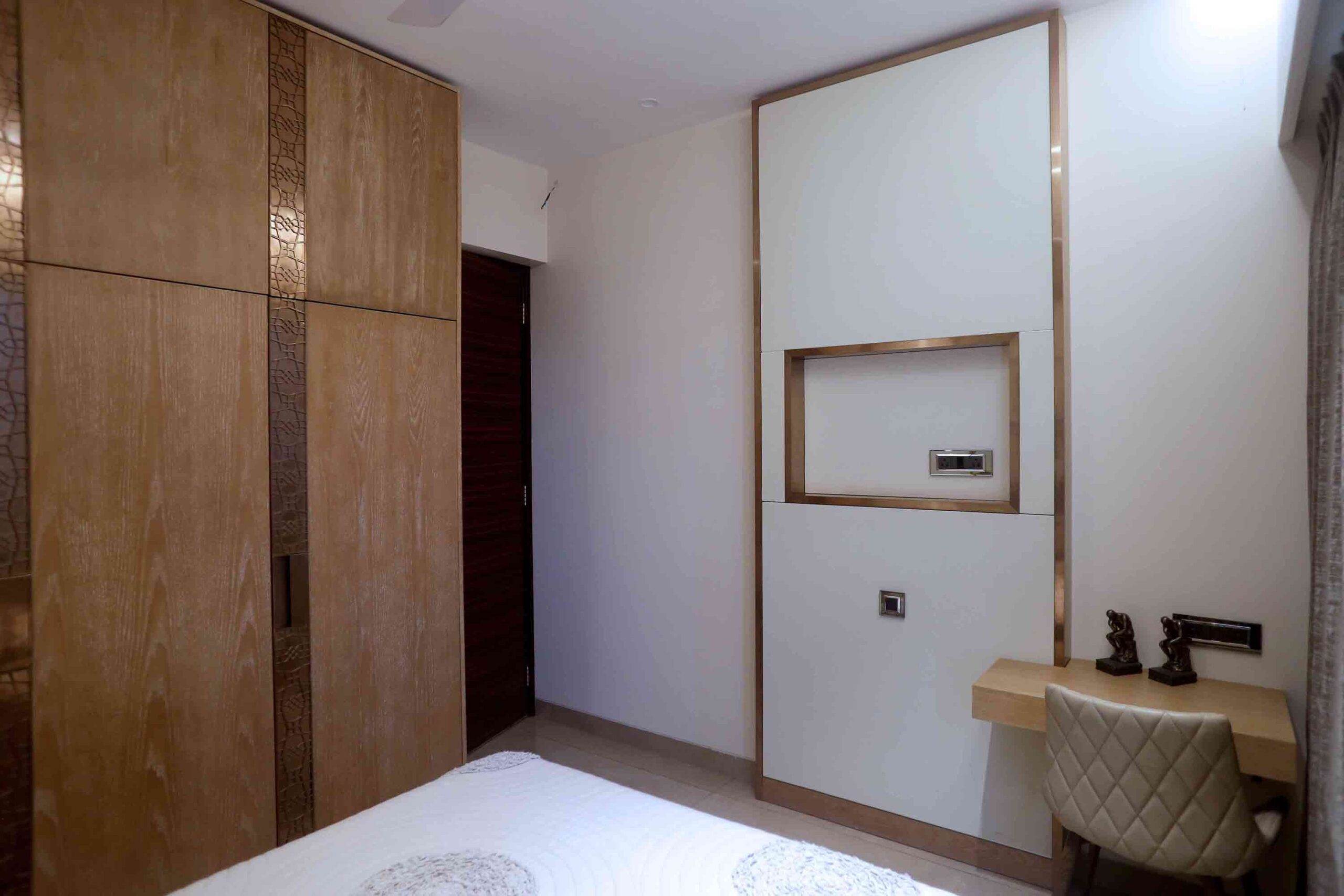 3 BHK + Pooja Room,Servant Room Apartment For Rent in Upper East 97