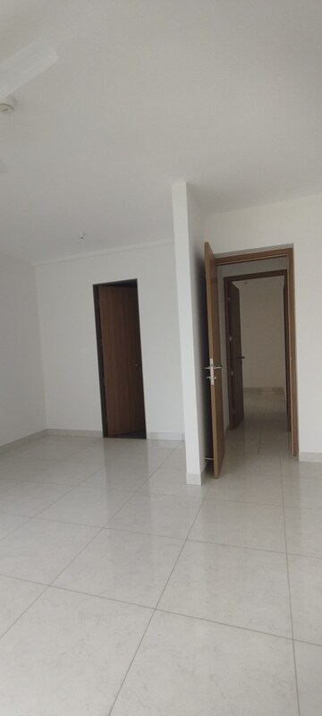 Room in 3 BHK Apartment at Nanded City Sur, Nanded – for Rent
