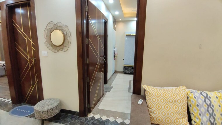 Other, sector 21c 4 Bedroom 350 Sq.Yd. Builder Floor In Sector 21c Faridabad 9190943