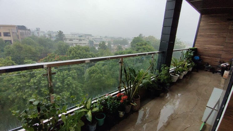 Garden, sector 21c 4 Bedroom 350 Sq.Yd. Builder Floor In Sector 21c Faridabad 9190943