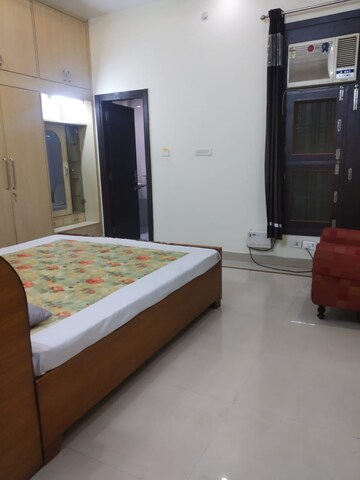 Bedroom in 2 BHK Independent House at Gomti Nagar – for Rent