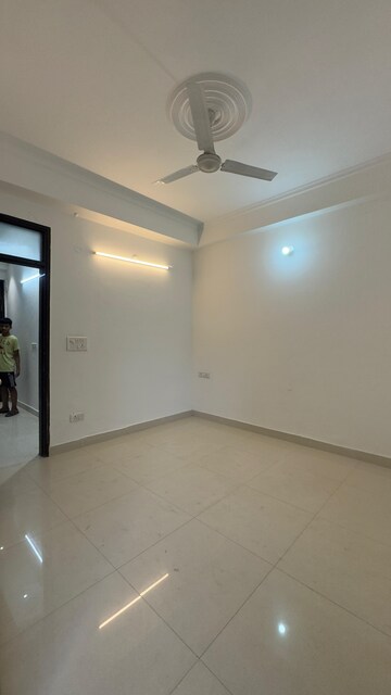 Room in 1 BHK Builder Floor at Chattarpur – for Rent