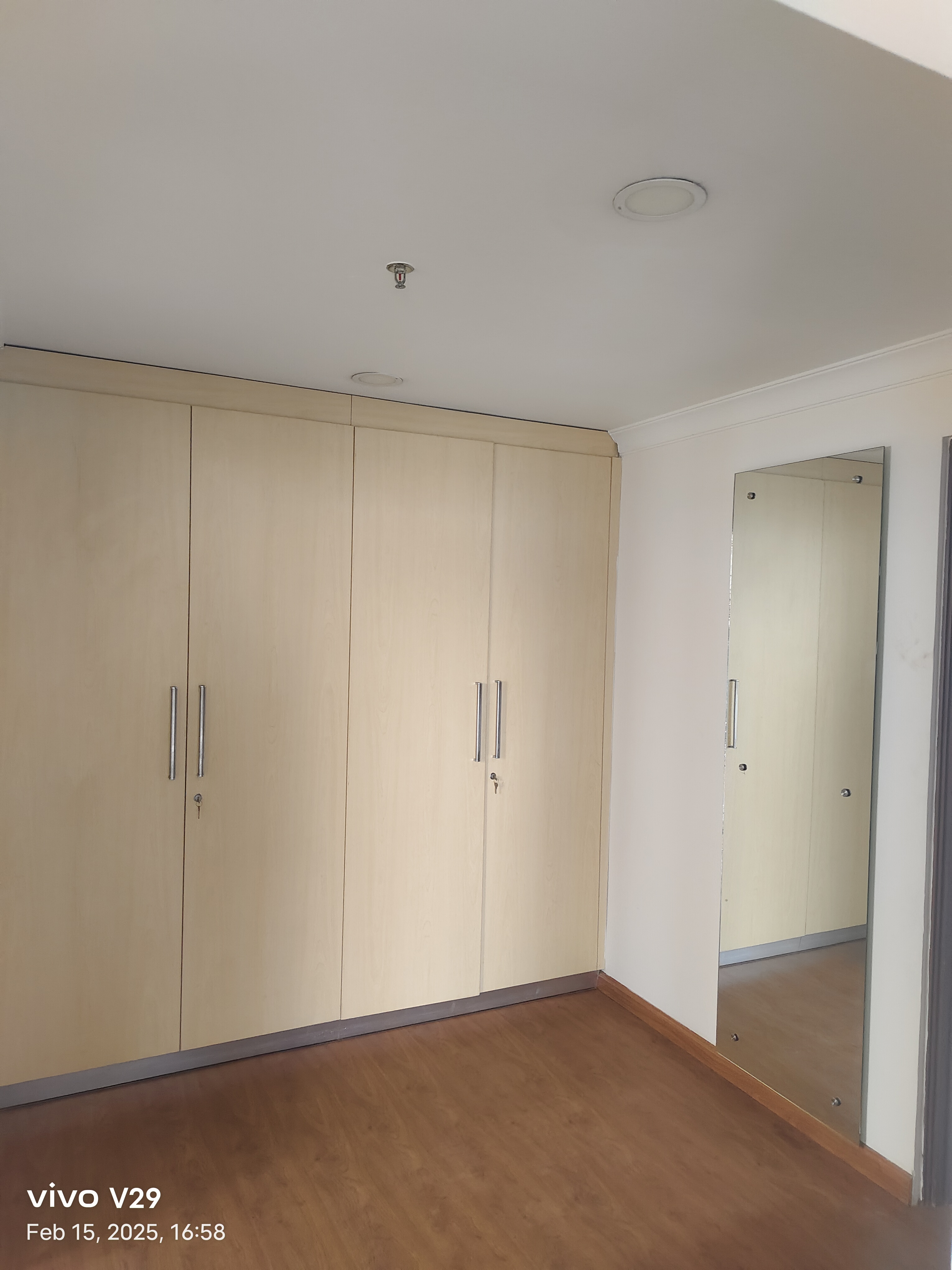 4 BHK + Servant Room Apartment For Rent in Conscient Heritage One