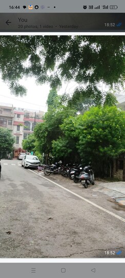 6+ BHK + Pooja Room,Servant Room,Extra Room Independent House For Sale in Sector 36
