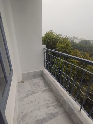 Balcony in 1 BHK Builder Floor at Chattarpur – for Rent