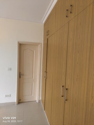 3 BHK Apartment For Rent in Central Park I, Sector 42