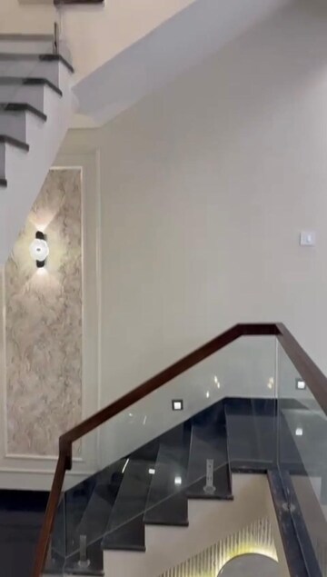 Furnished Amenities in 2 BHK Villa at Vaishali Nagar – for Sale