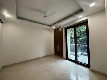 Room in 4 BHK Builder Floor at Greater Kailash I – for Rent