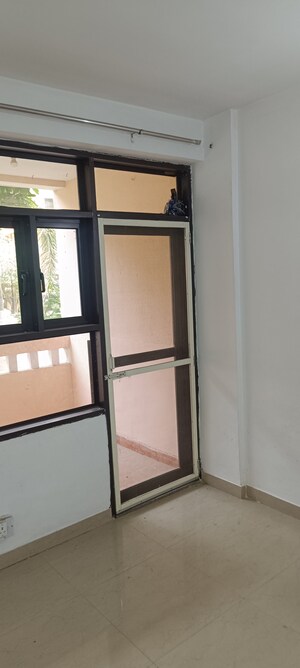 Room in 3 BHK Apartment at Eldeco Mystic Greens, Omicron I Greater Noida – for Sale