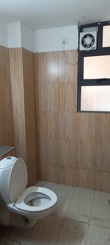 Furnished Amenities in 3 BHK Apartment at Eldeco Mystic Greens, Omicron I Greater Noida – for Sale