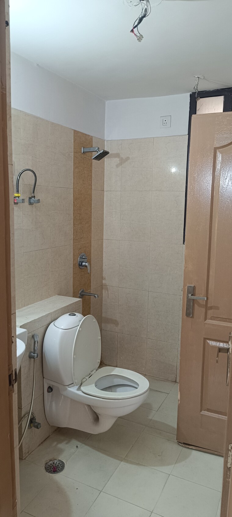 Bathroom, eldeco-mystic-greens 3 Bedroom 1639 Sq.Ft. Apartment In Omicron I Greater Noida Greater Noida 9191198