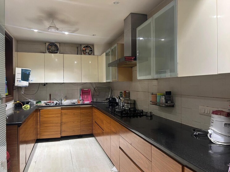 Kitchen, hauz khas 3 Bedroom 240 Sq.Yd. Builder Floor In Hauz Khas Delhi 9191259