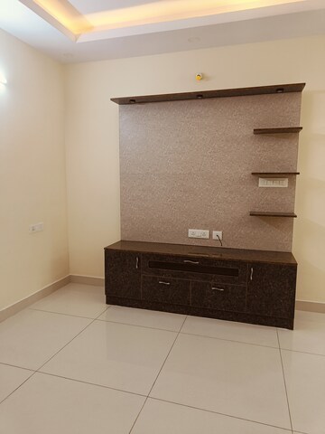 Furnished Amenities in 2 BHK Apartment at Corporate Sunrise, Gunjur Palya – for Rent