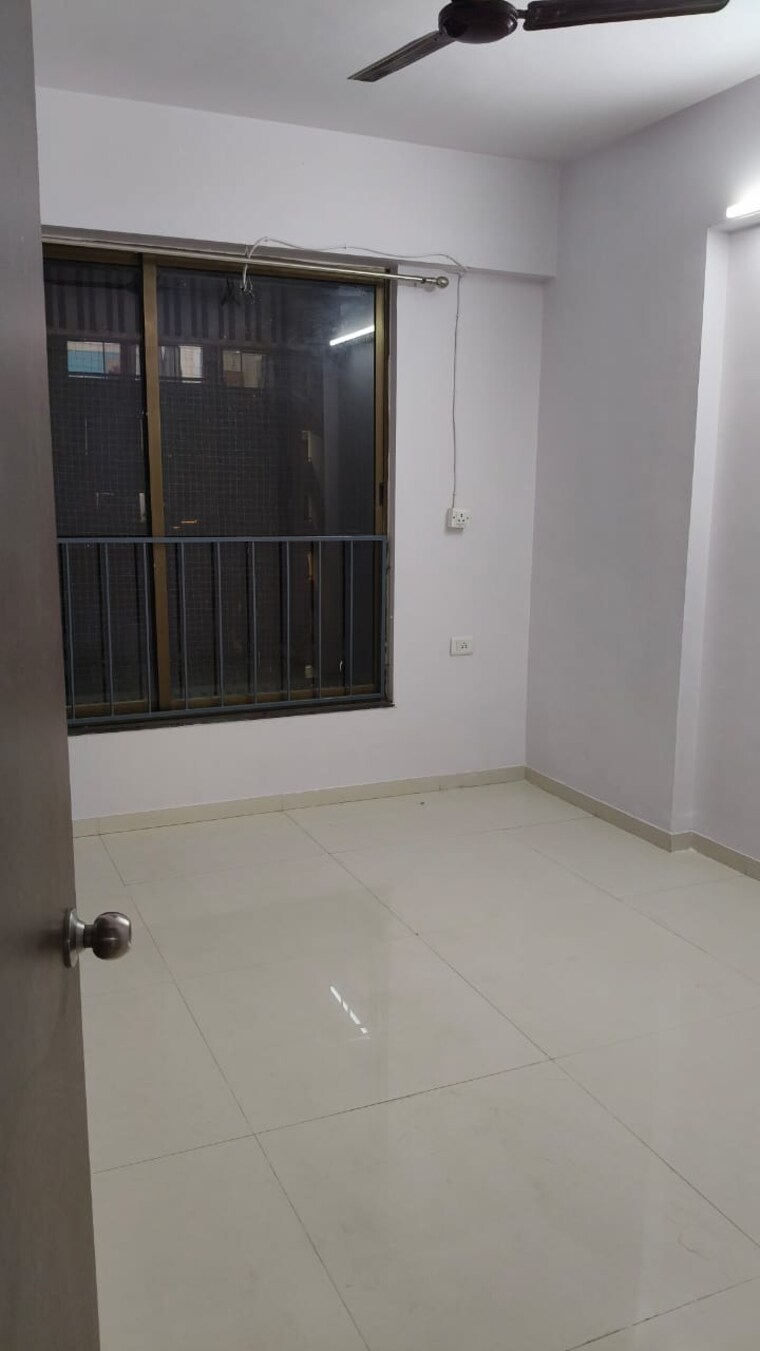 Room, kharar road 1.5 Bedroom 695 Sq.Ft. Apartment In Kharar Road Mohali 9191290