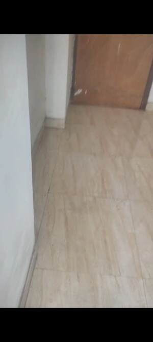 Room in 3.5 BHK Apartment at Town Park White Orchid, Sector 16c Greater Noida – for Sale