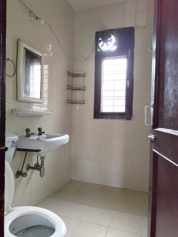 Bathroom in 3.5 BHK Apartment at AEZ Aloha, Sector 57 – for Rent
