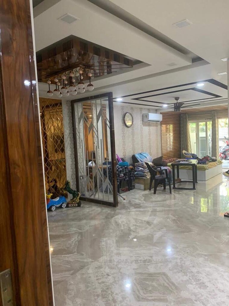 Living Room, saket 2 Bedroom 120 Sq.Yd. Builder Floor In Saket Delhi 9191446