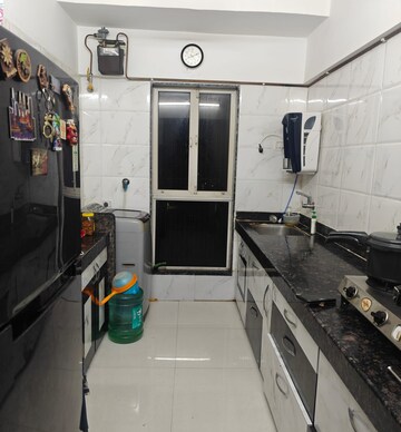 2 BHK Apartment For Rent in Gurukrupa Marina Enclave, Malad West