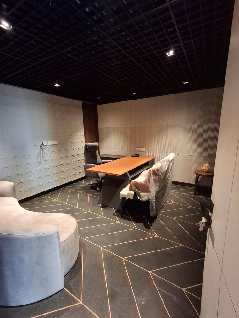 Team Area, one-lodha-place Commercial Office Space 768 Sq.Ft. In Lower Parel Mumbai 9191430