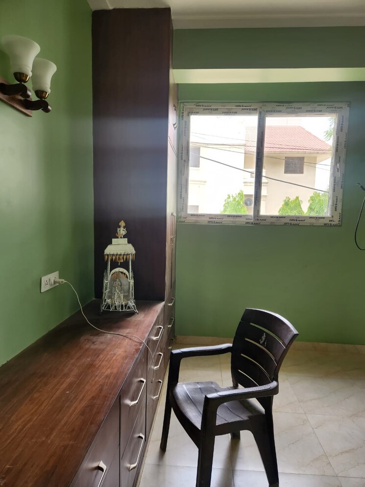 undefined, sainik farm 4 Bedroom 1250 Sq.Yd. Builder Floor In Sainik Farm Delhi 9191524