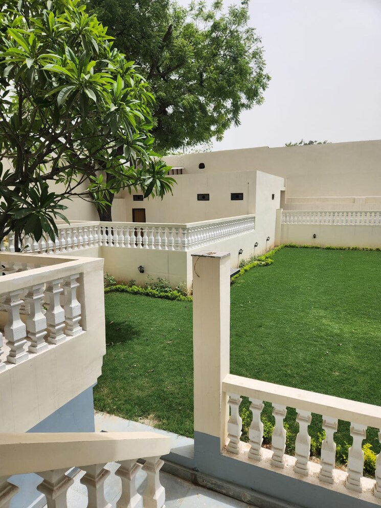 Exterior View, sainik farm 4 Bedroom 1250 Sq.Yd. Builder Floor In Sainik Farm Delhi 9191524